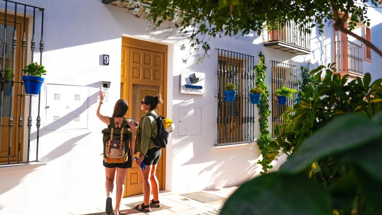 Veranera Hostel Estepona Exterior photo